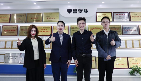 泰国农业部稻米司副司长安南·侬斯（Arnon Noncie）到访大红鹰娱乐官网